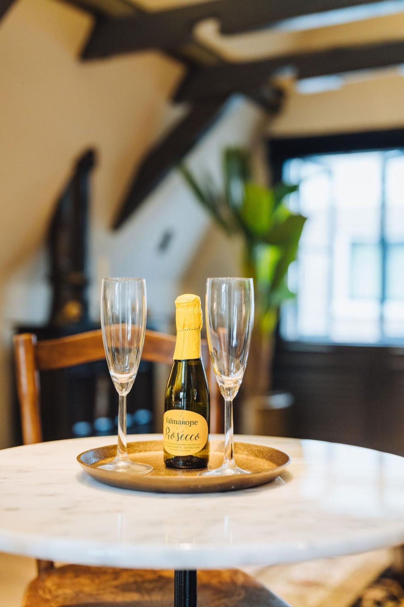 Lok Historics Luxury Art-Inspired Loft In Historic City Centre! Haarlem Eksteriør bilde