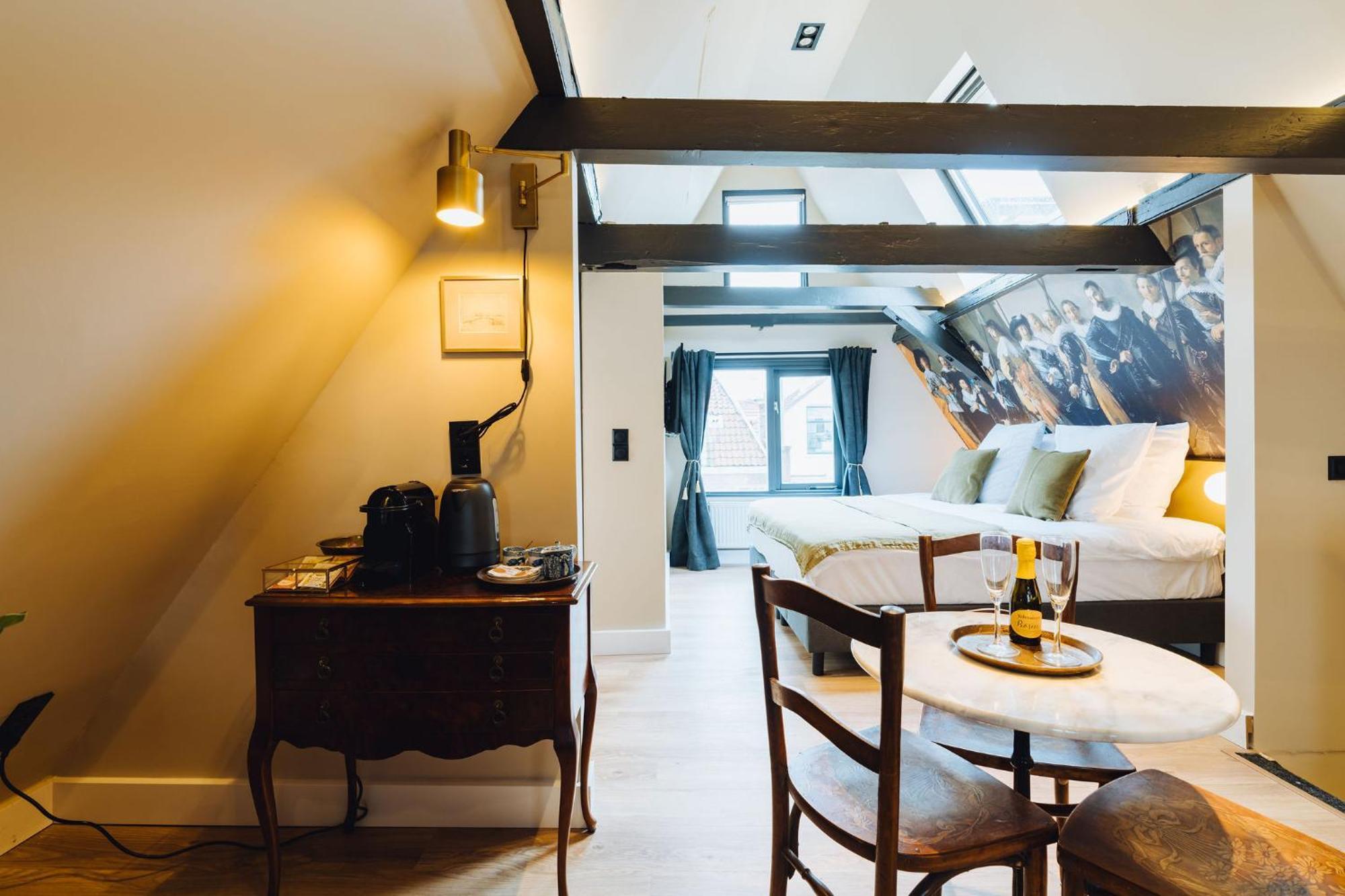 Lok Historics Luxury Art-Inspired Loft In Historic City Centre! Haarlem Eksteriør bilde