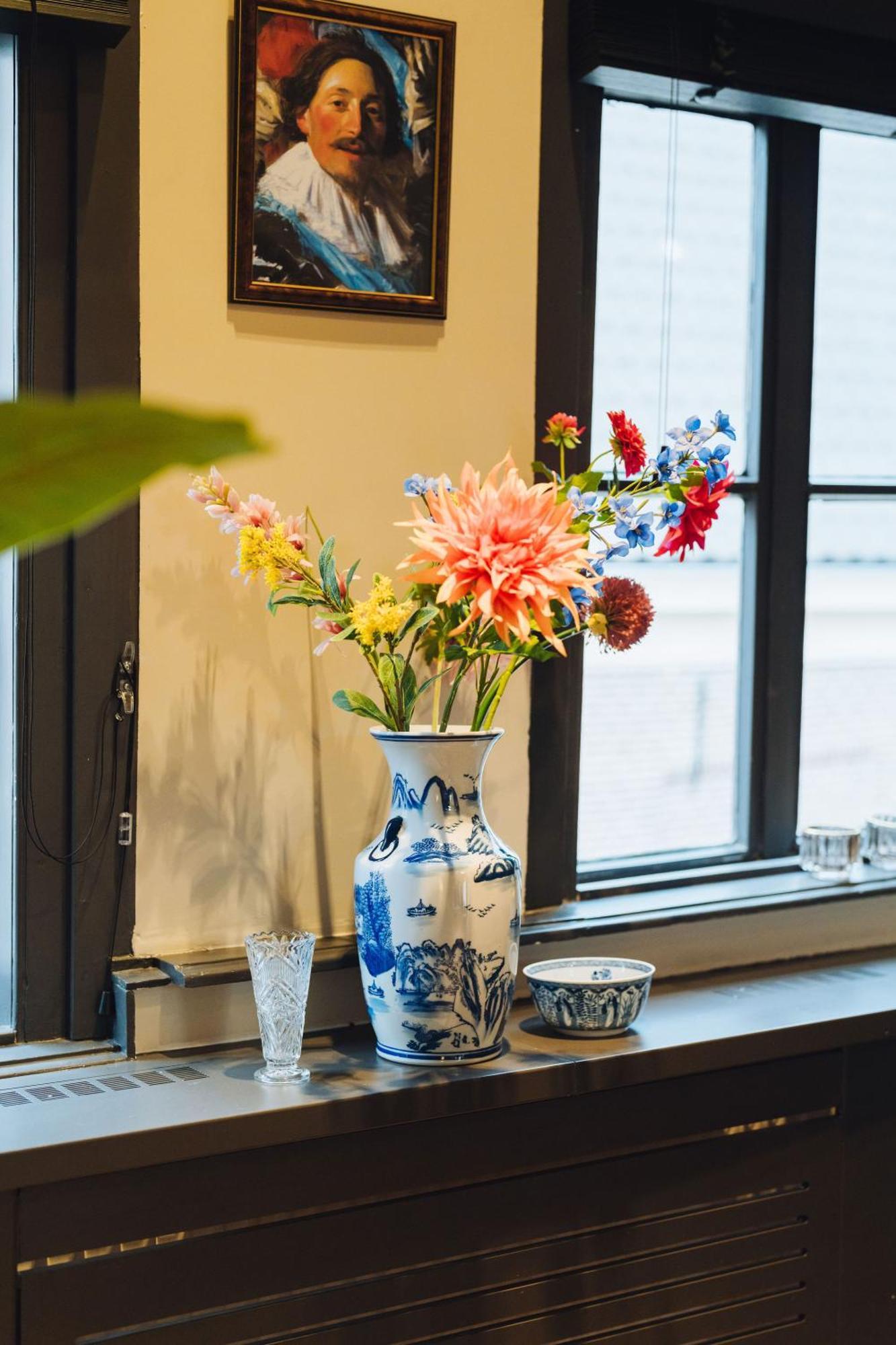 Lok Historics Luxury Art-Inspired Loft In Historic City Centre! Haarlem Eksteriør bilde